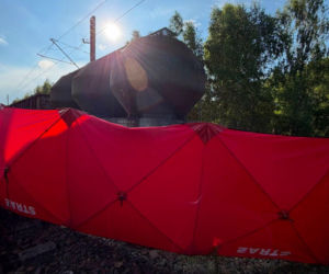 Wszedł na wagon i doszło do tragedii. 17-latka nie udało się uratować
