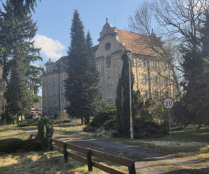 Potrzeba nawet 40 mln zł na remont budynku z ul. Stawowej w Trzebnicy. Czy grozi mu katastrofa budowlana?