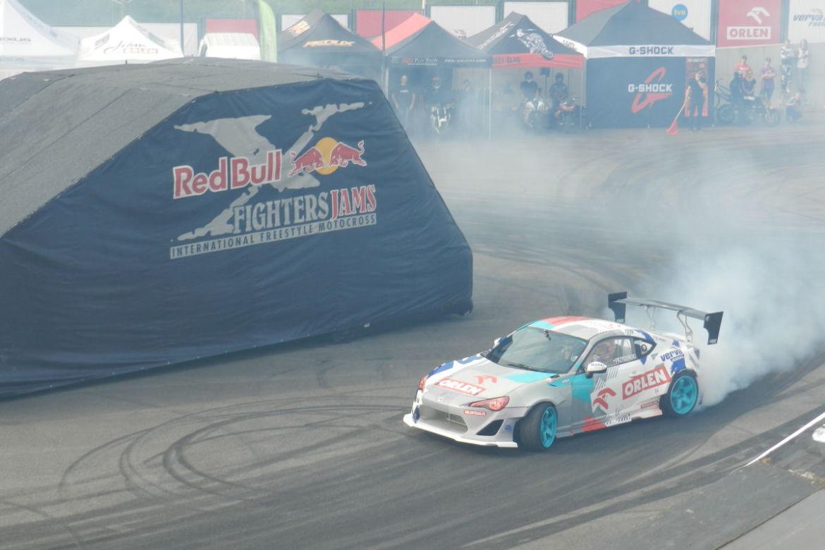 Dakar na Narodowym: Pit Party