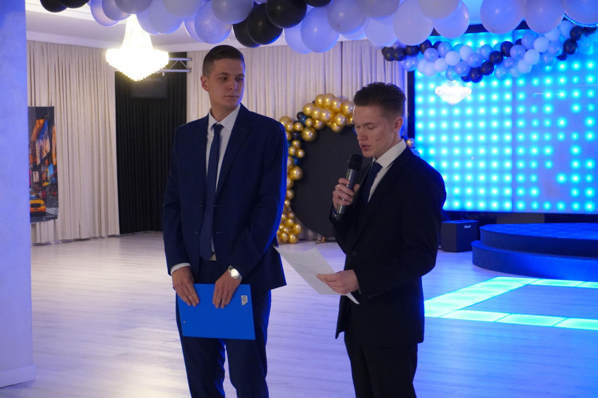 Studniówka CKZiU  nr 1 w Gdyni 2025. Ależ to był szalony wieczór! Zobaczcie tylko te zdjęcia 