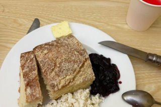 Internauci łapią się za głowy. Piotr Bałtroczyk z talerza zrobił literaturę