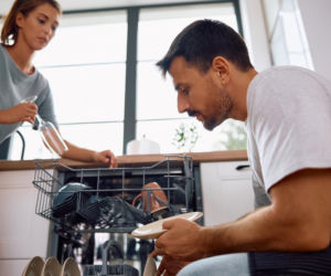 Moje zmęczenie jest większe niż twoje. Rywalizacja o prawo do wypoczynku rujnuje związki