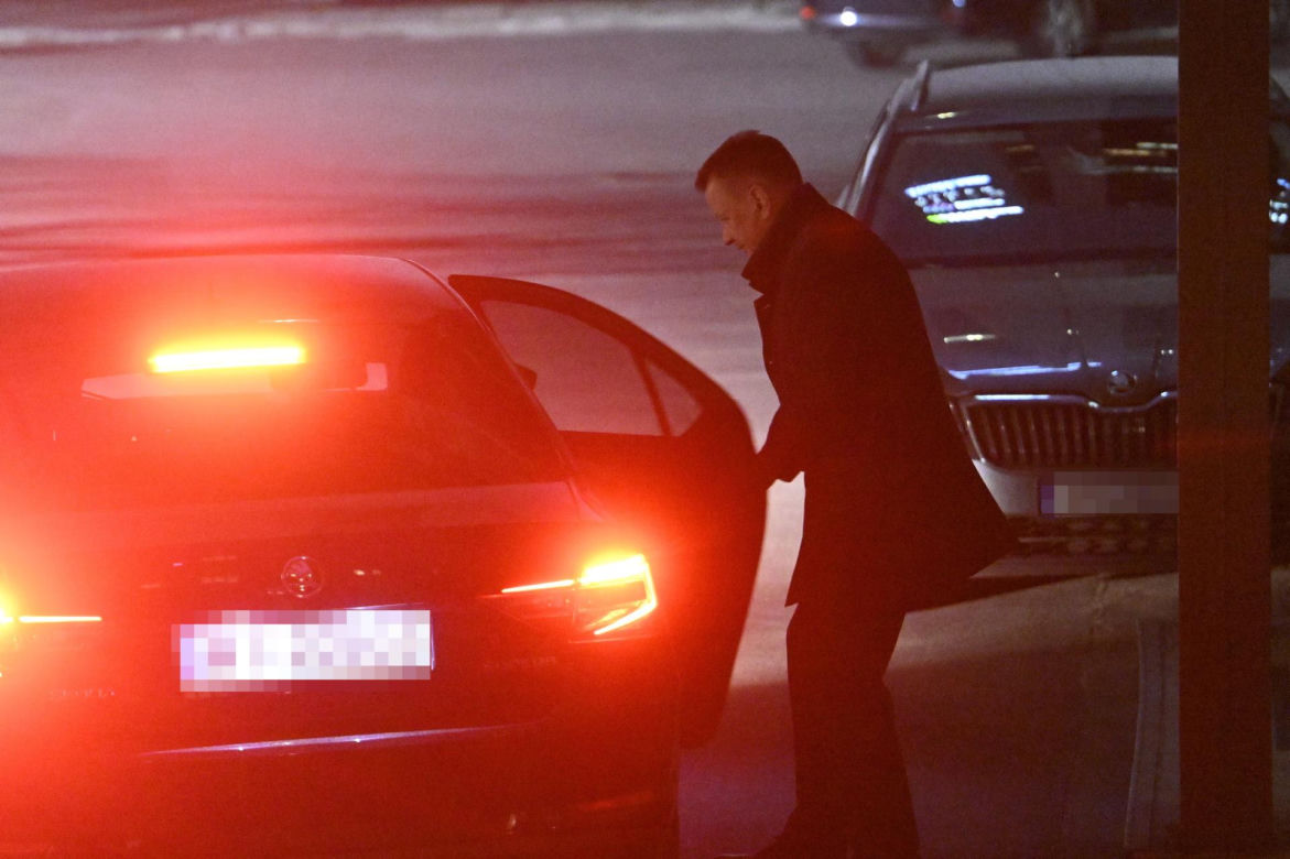 Pilna narada PiS na Nowogrodzkiej