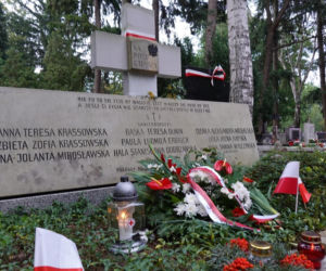 Niemcy mordowali je, bo pomagały rannym