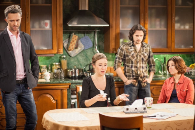 Pierwsza miłość. Kinga (Aleksandra Zienkiewicz), Artur (Łukasz Płoszajski), Beata (Katarzyna Ankudowicz), Adam (Marcin Krajewski)