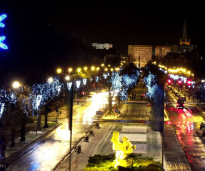 Iluminacje w al. Jana Pawła II