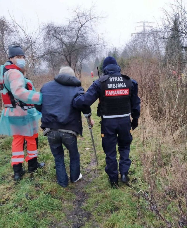 Życie mężczyzny udało się uratować