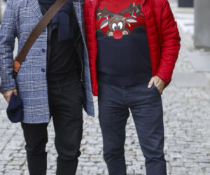 Sportowcy i aktorzy pod siedzibą TVN