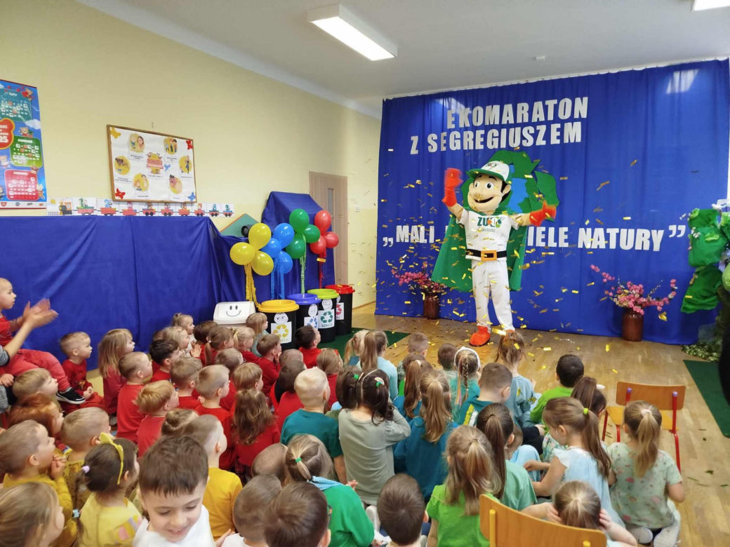 Program jest częścią projektu „EKOmaraton Siedlce z Segregiuszem” promującego edukację ekologiczną wśród najmłodszych poprzez zabawę