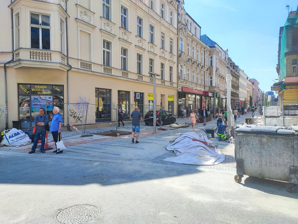 Ulica Dworcowa w Bytomiu nadal rozkopana