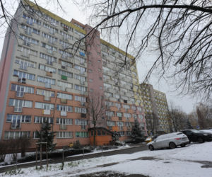 ZMASAKROWANE ciało w mieszkaniu. Sąsiedzi słyszeli odgłosy PIŁY! Co wydarzyło się na szczecińskim Niebuszewie?