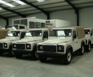 Land Rover Defender NATO