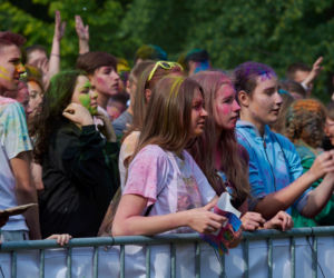 Lublin „wybuchł” kolorami! Zobaczcie zdjęcia z Holi Festival