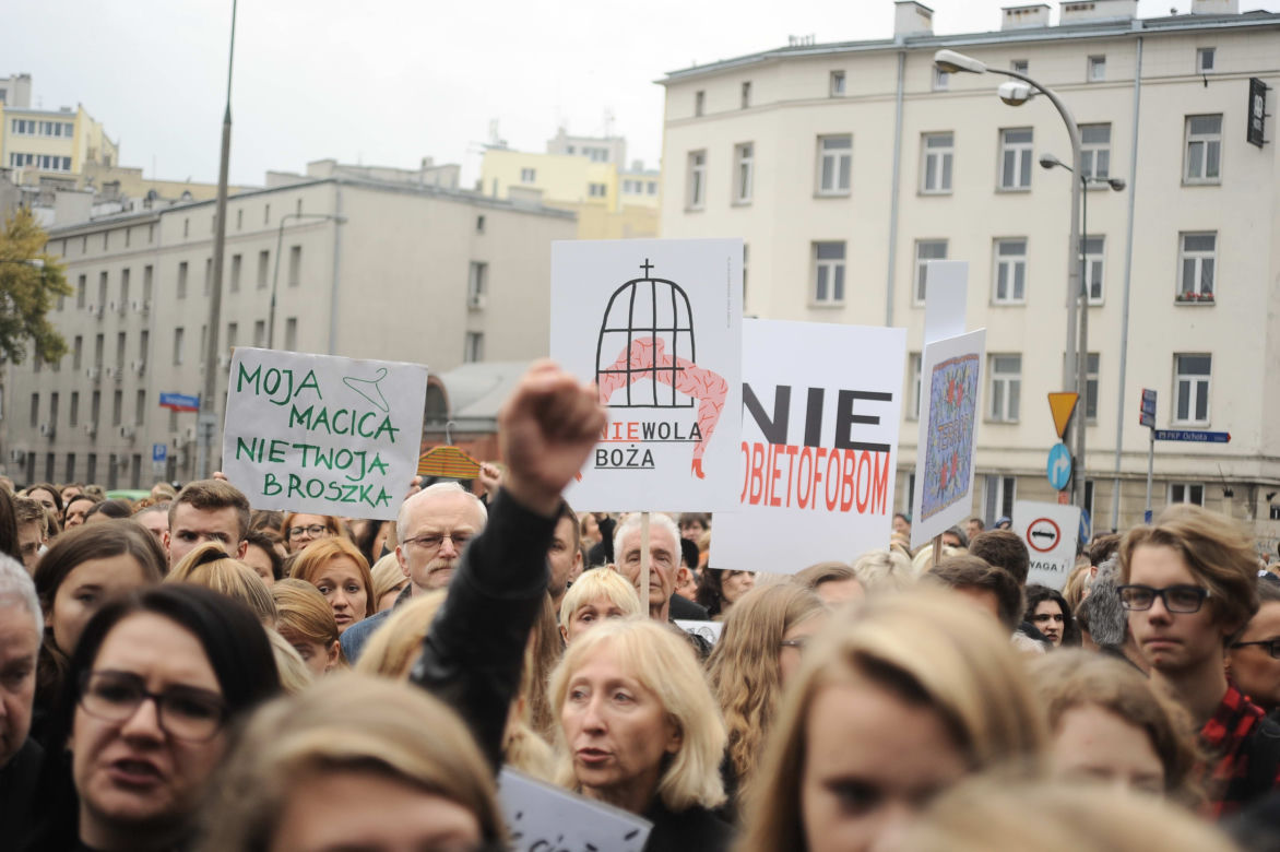 CZARNY PROTEST W WARSZAWIE.