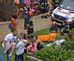Zarwał się balkon pod kolonistami
