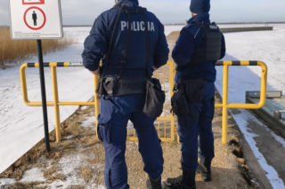 W czasie odwilży lód może być śmiertelnie niebezpieczny- ostrzega policja