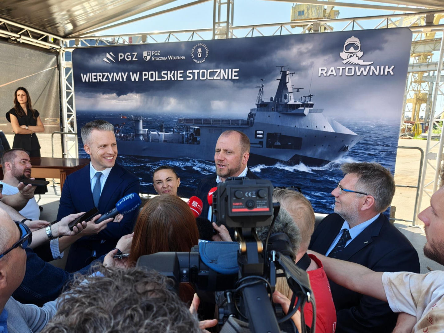Podpisanie umowy pomiędzy PGZ Stocznią Wojenną a Szczecińską Stocznią Wulkan