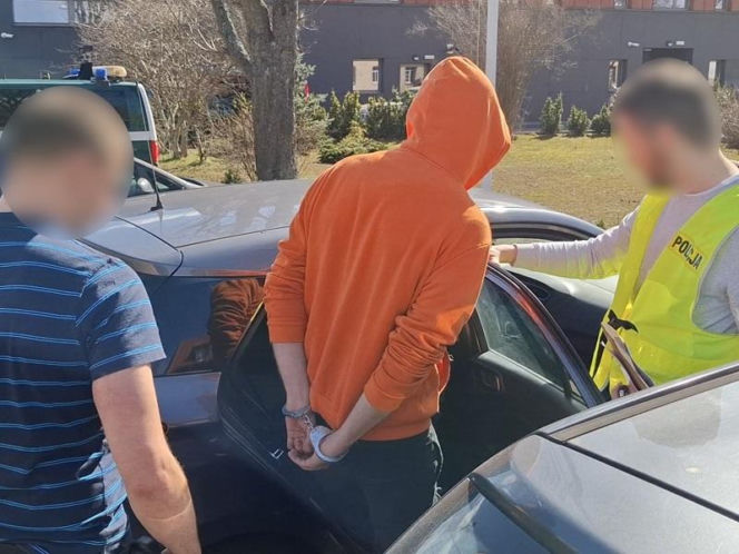 Szaleńczo zakochany 22-latek wpadł po uszy