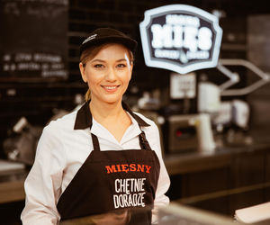 Zarobki w Biedronce poszły w górę. Tyle można zarobić w 2025 roku.