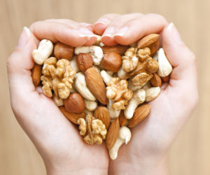 Obniżają ciśnienie i „czyszczą” tętnice lepiej niż suplementy. Masz je w szafce kuchennej