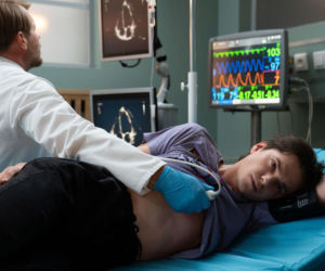 Na dobre i na złe odc. 976. Maks Beger (Tomasz Ciachorowski), haker Drago (Piotr Gadomski)