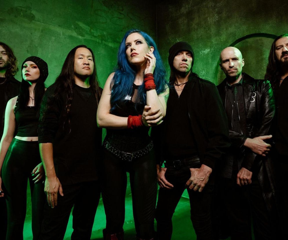 Muzycy zespołu DragonForce z nową wokalistką Alissą White-Gluz. O zmianach w składzie przeczytasz na EskaRock.