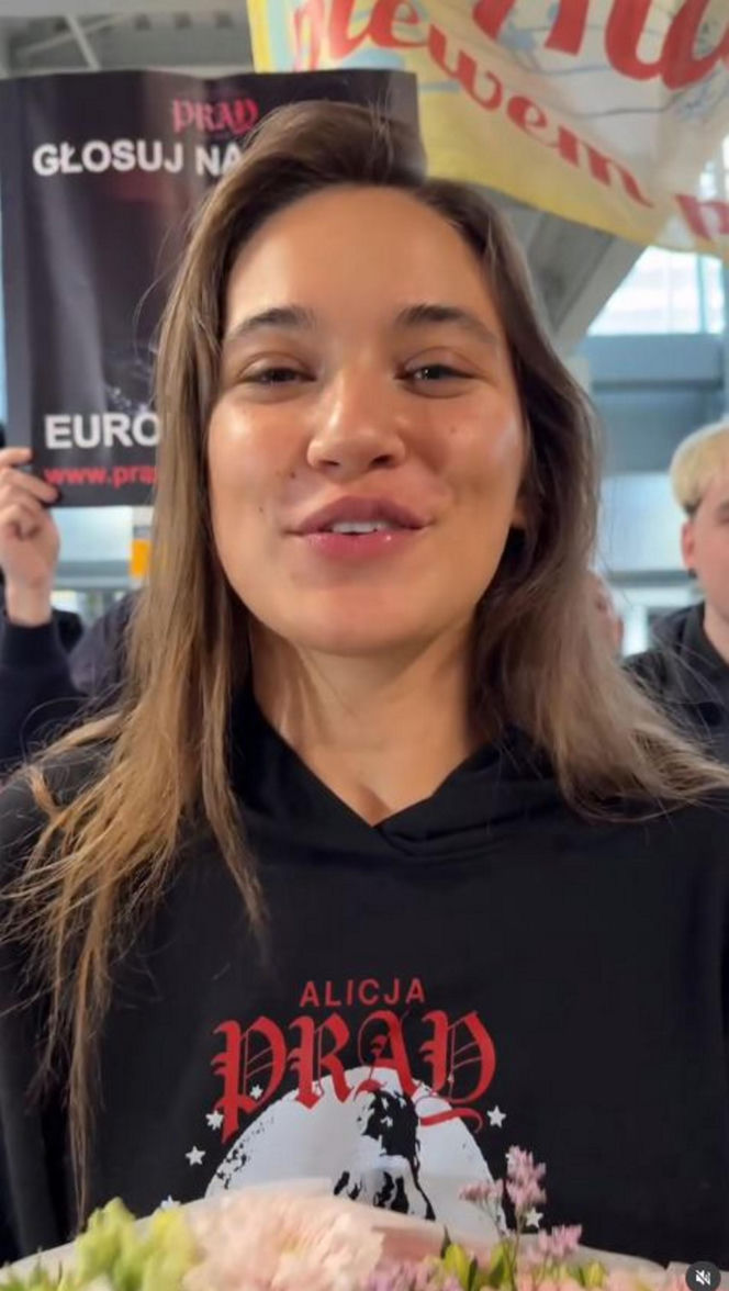 Alicja Szemplińska na lotnisku