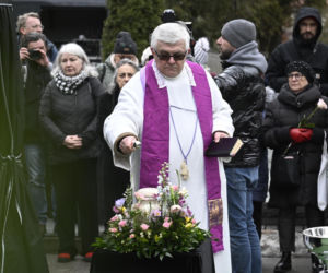 Bożena Dykiel spoczęła na Powązkach Wojskowych