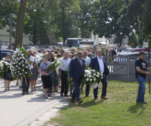 Pogrzeb ofiar wypadku w Elżbietowie. Zosia i jej mama Małgorzata L. wyruszą w ostatnią drogę