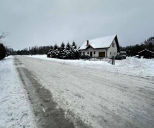 2-letnia dziewczynka została postrzelona w domu na terenie gminy Pasym