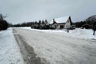 2-letnia dziewczynka została postrzelona w domu na terenie gminy Pasym