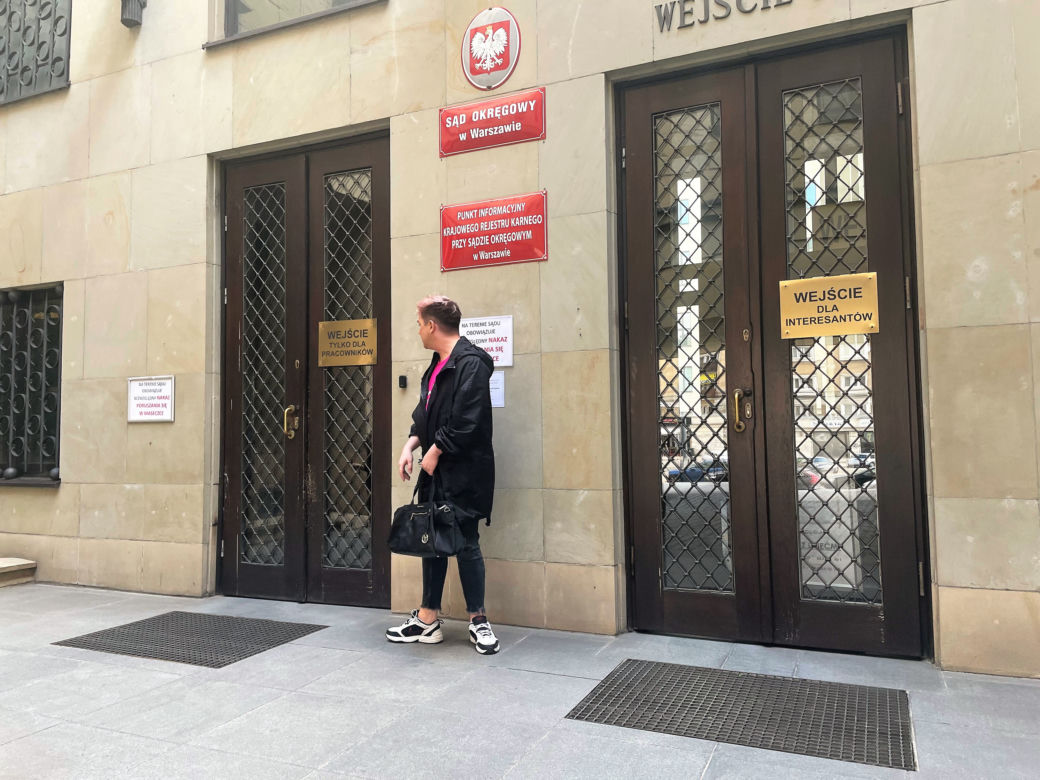 NEF: Pocięty nożem gwiazdor disco polo zawiedziony wyrokiem dla swego oprawcy!