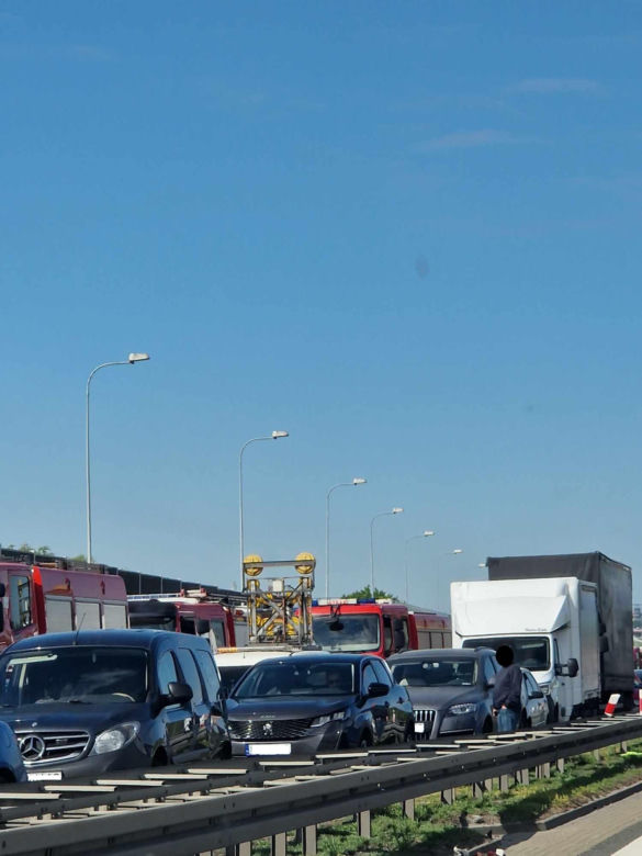 Śmiertelny wypadek na autostradzie A4 w Zabrzu. Droga jest zupełnie zablokowana