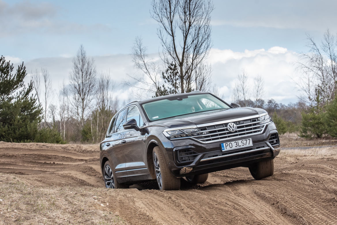 Volkswagen Touareg R Line 4.0 V8 TDI 422 KM