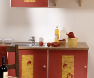 Decoupage: metoda na ozdobienie szafki