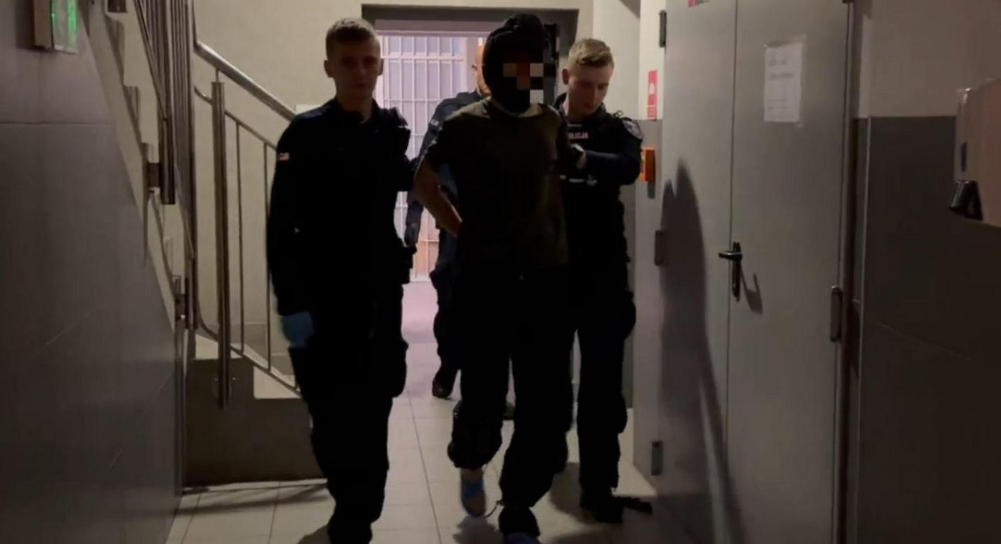 Zabójstwo na kampusie UW. Policja opublikowała wstrząsające nagranie. Pokazali wszystko
