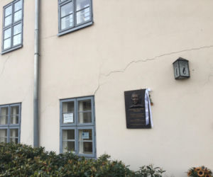 Pęknięcia zabytkowego budynku, Ostrów Tumski