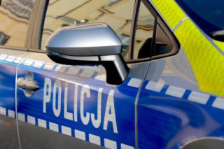 Podejrzane pakunki odnalezione w Warszawie. Trwa akcja, pirotechnicy w drodze