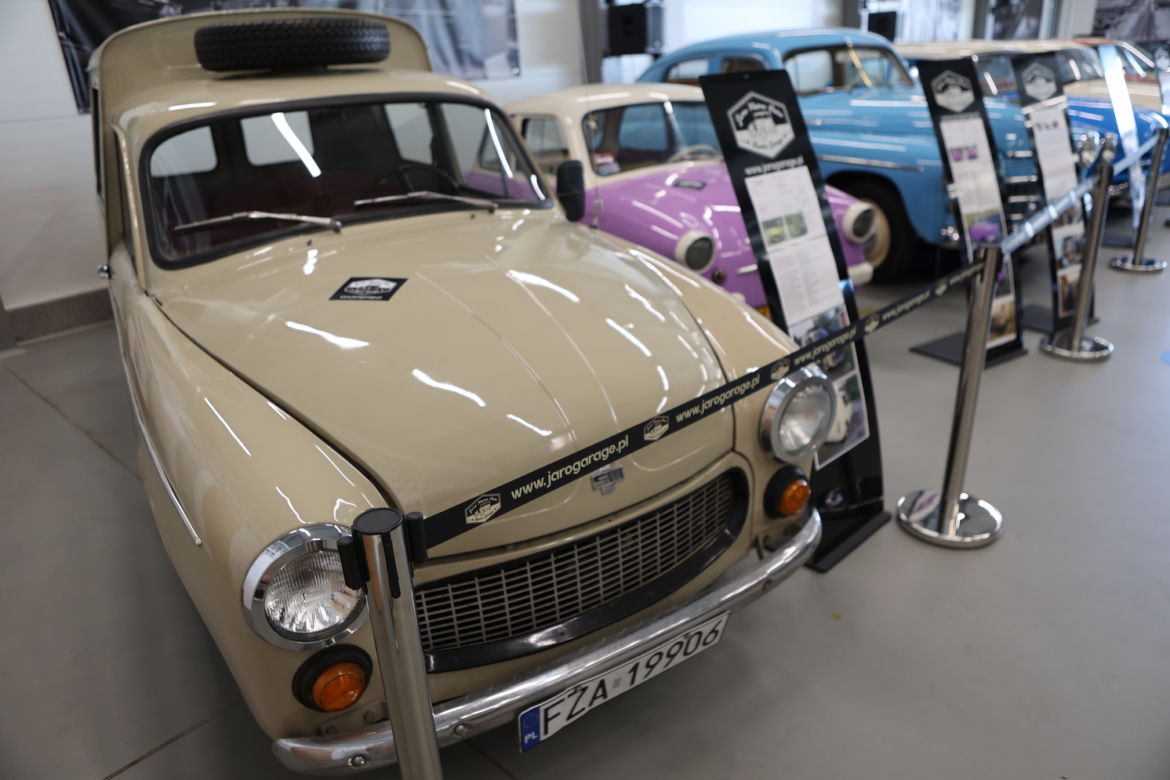 Stała ekspozycja pojazdów zabytkowych – „Jaro Retro Auto Classic Garage” w Lublinie