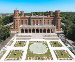 Rozwód królewny wstrzymał budowę na 5 lat. Pałac w Kamieńcu Ząbkowickim