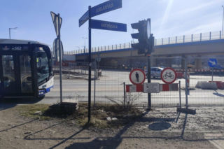 W Krakowie rowerzystka zginęła pod kołami ciężarówki. Zaskakująca decyzja w sprawie kierowcy