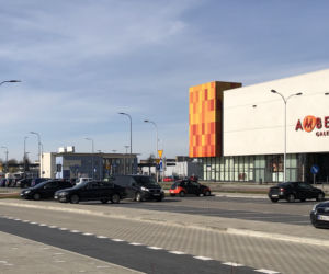 Kalisz w obliczu koronawirusa: opustoszałe sklepy, kolejki przed bankami, mieszkańcy zdystansowani