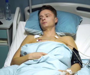 Barwy szczęścia, odcinek 2301: Józek odda nerkę choremu bratu Jonaszowi. Tragiczny finał przeszczepu