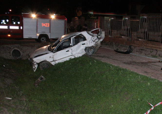 Tadeusz zginął próbując ratować Perełkę. Nocna podróż samochodem zakończona tragedią