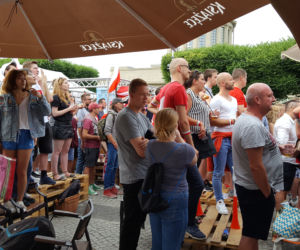 Strefa kibica przed Halą Stulecia