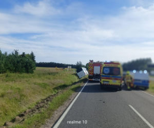 Wypadek autobusu. Cztery osoby poszkodowane, lądował śmigłowiec LPR