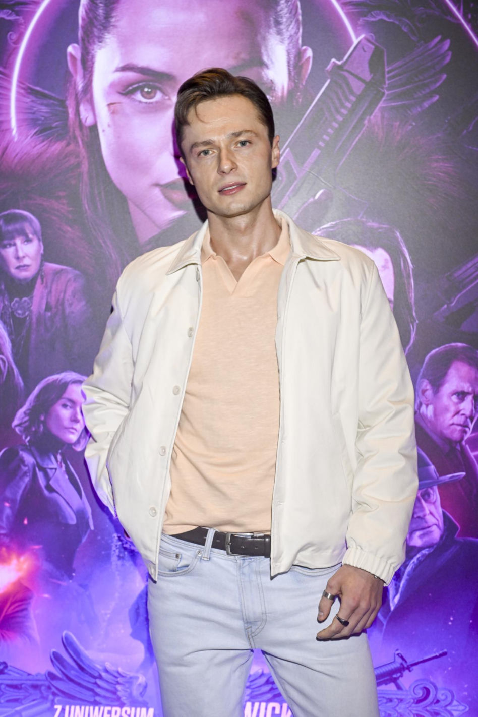Tak przez lata zmieniał się Patryk Pniewski. Zaczynał jako idol nastolatek w "Pierwszej miłości"