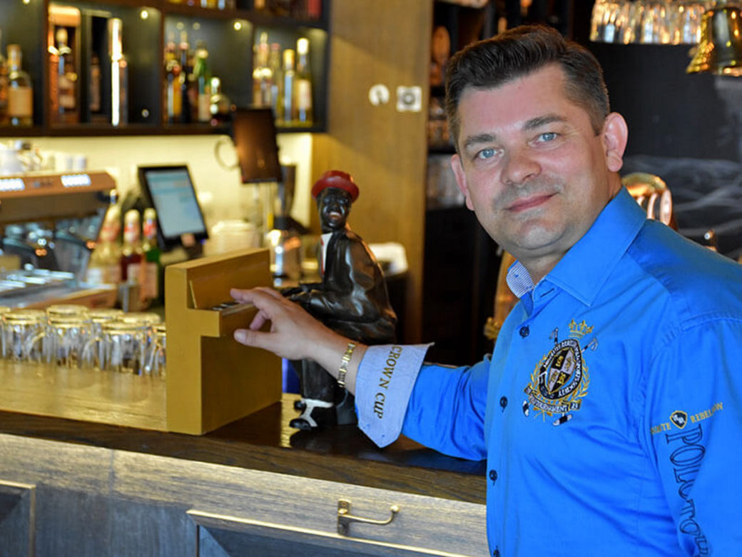 Pub Jack Sparrow w Białymstoku, Zenka Martyniuka , został wystawiony na sprzedaż 