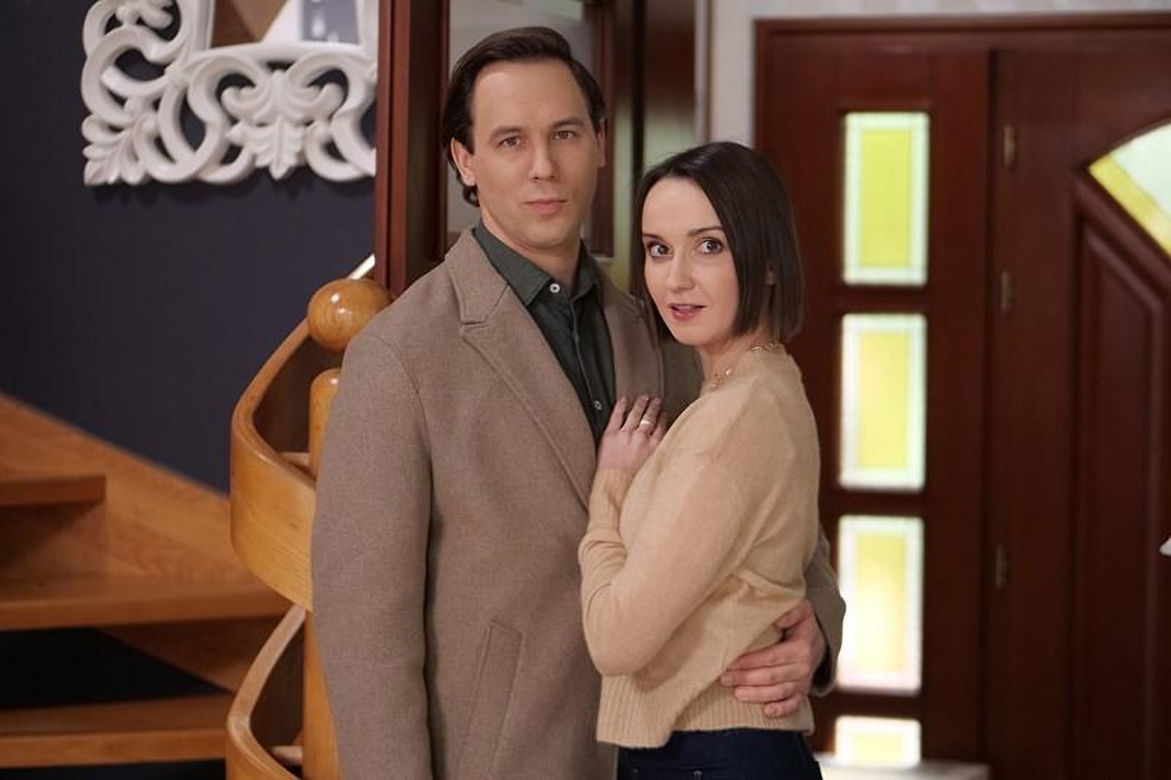 	Pierwsza miłość odc. 3805. Melka (Ewa Jakubowicz), Remigiusz (Stefan Pawłowski)