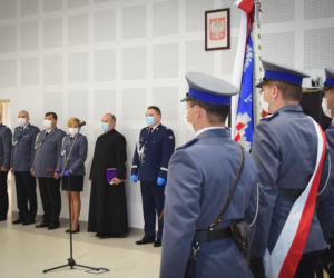 Nowi policjanci złożyli ślubowanie w Rzeszowie [ZDJĘCIA]